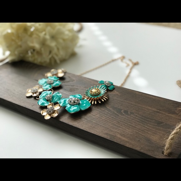 Aquamarine Statement Necklace, Bib Necklace - Picture 3 of 3